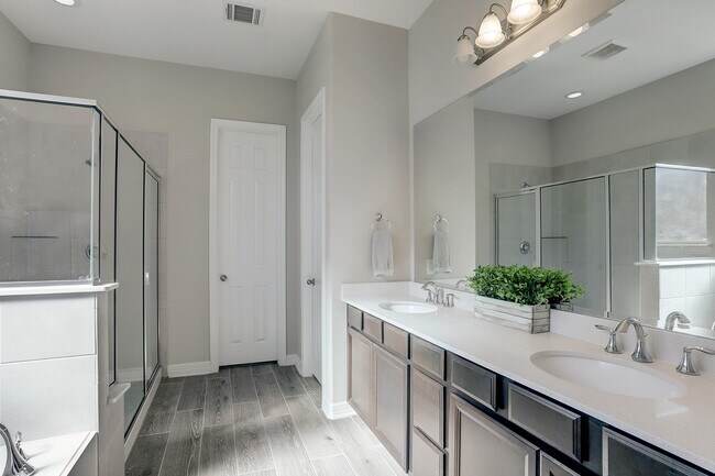 Building Photo - 34427 Spring Creek Cir