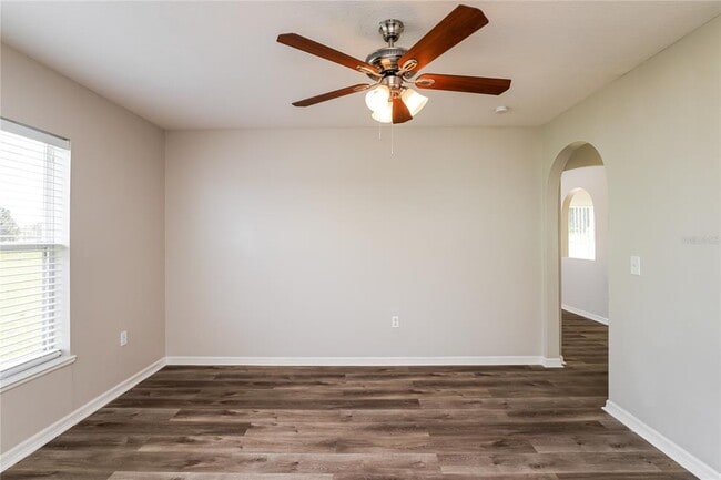 Building Photo - 517 Ridges Dr