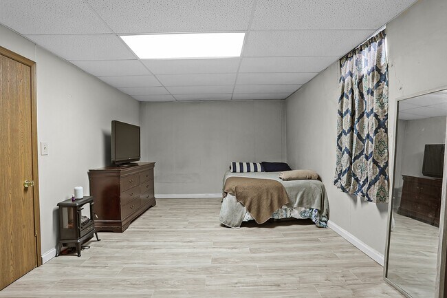 Building Photo - 116 Bayhill Blvd