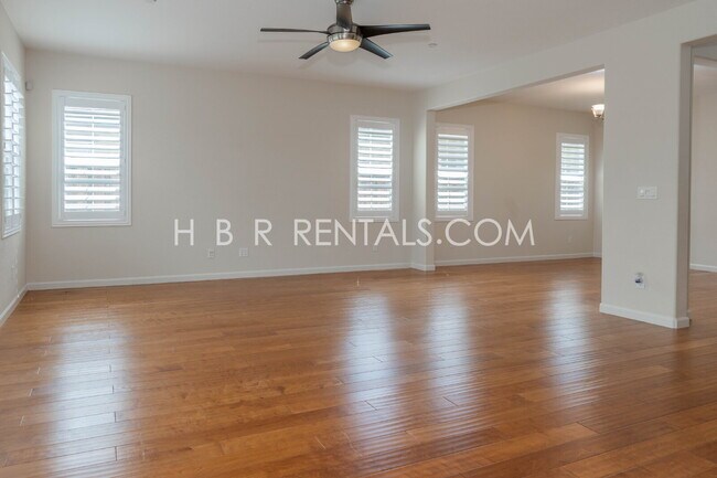 Building Photo - Questa Village - Mountain House- Spacious & Stylish 5-Bedroom Retreat in Mountain House – 3.5 Bat...