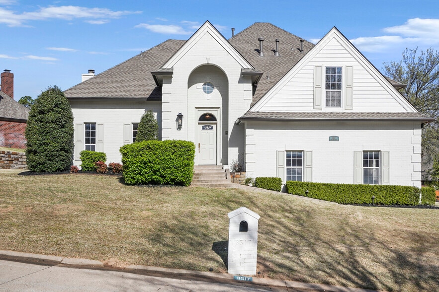 Primary Photo - 3517 E 102nd Pl