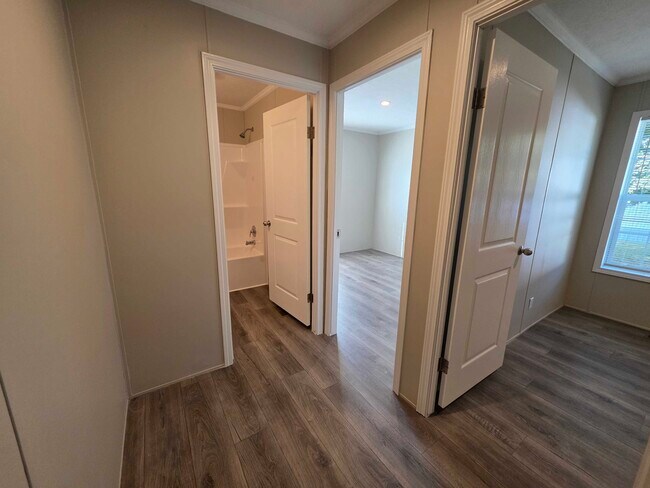 Building Photo - 3618 Juniper St