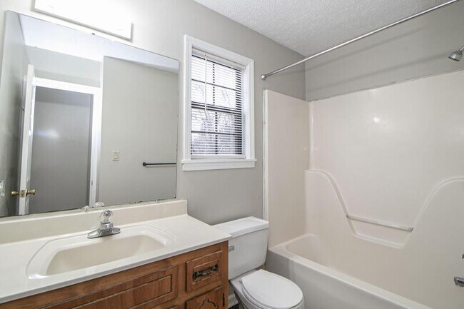 Building Photo - 304 Atlantic Ave