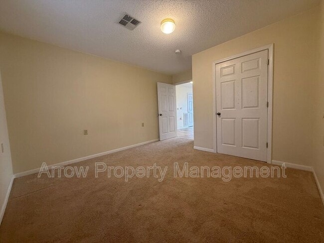 Building Photo - 1015 14th St