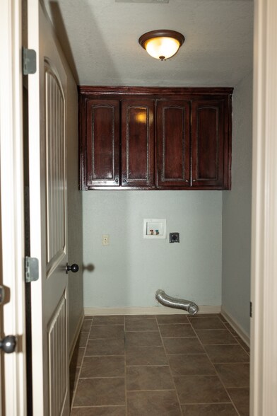 Building Photo - 55 Bryson Dr