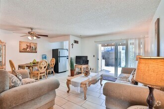 Building Photo - Lovely 3 Bedroom Townhome in Chula Vista!