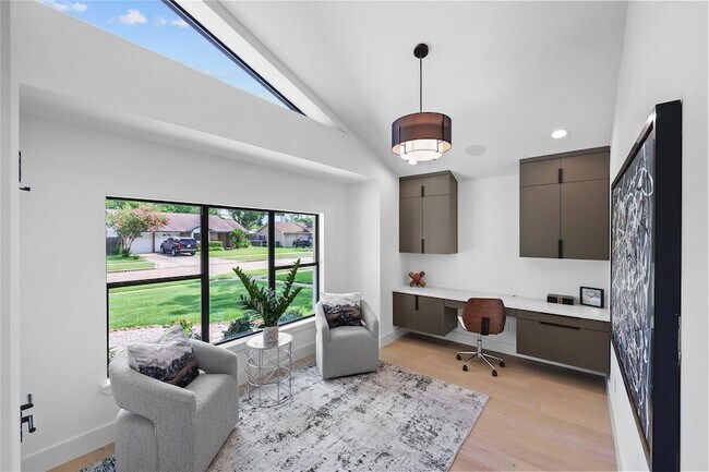 Building Photo - 2518 Tannehill Dr