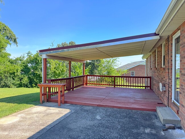 Building Photo - 438 Kelsey Dr