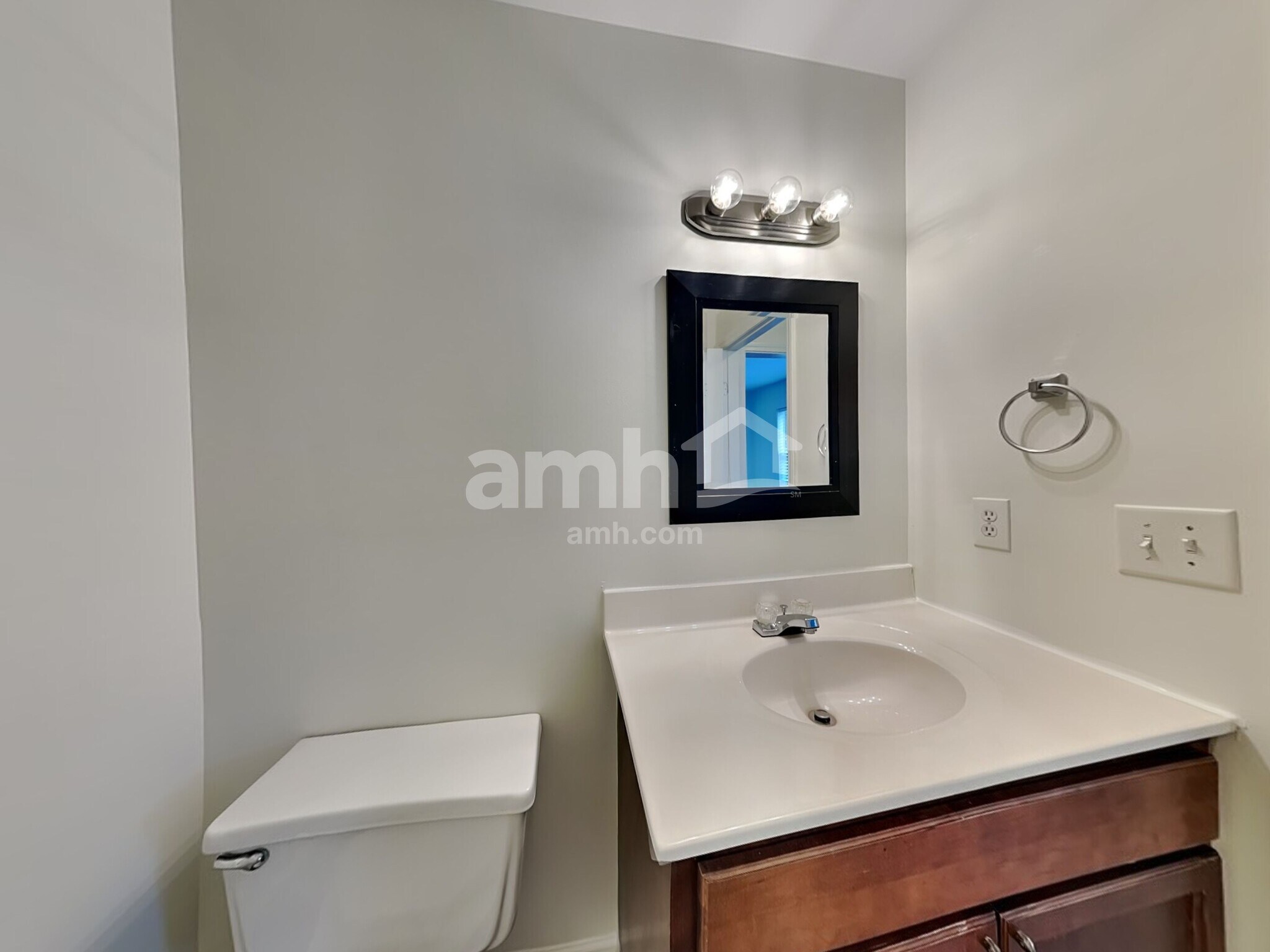 Building Photo - 25 Crossvine Way