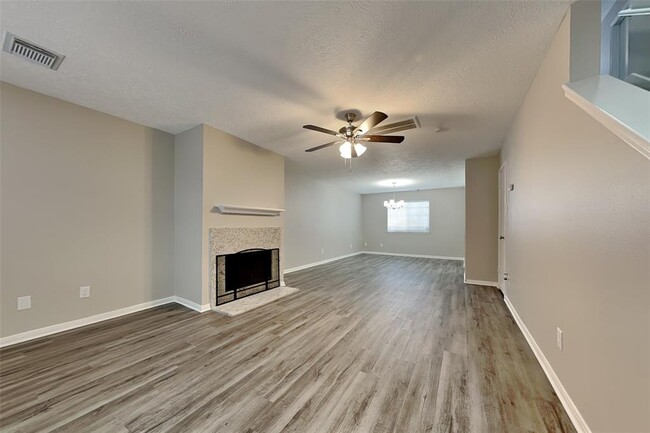 Building Photo - 8303 Holmwood Dr