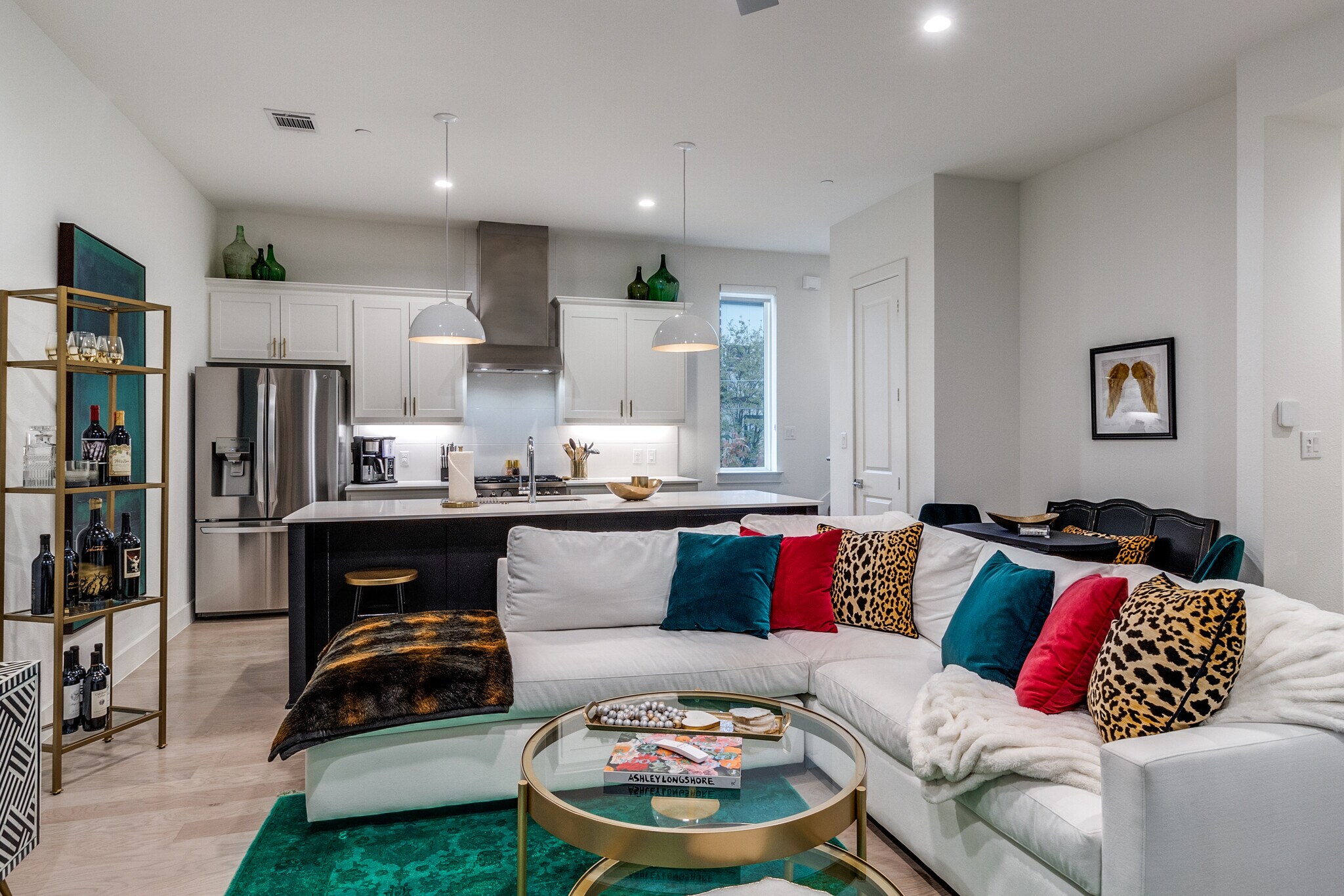 Building Photo - 5703 Lindell Ave