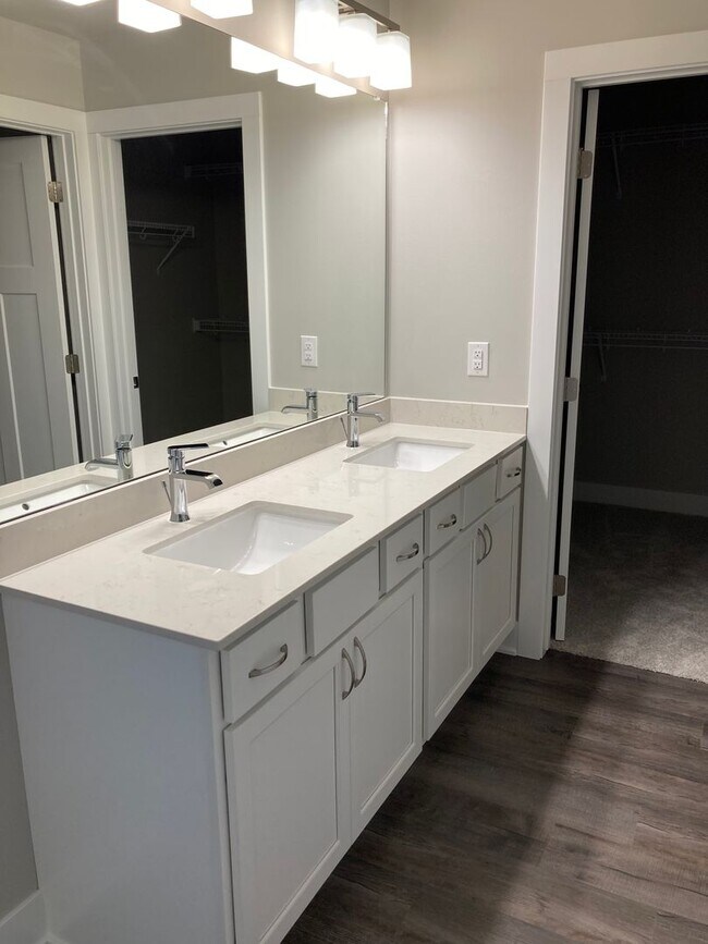 Building Photo - 3 Bedroom, 2.5 Bathroom, New Construction ...