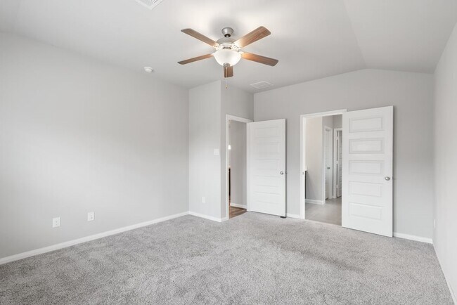 Building Photo - 7222 Melrose Ln