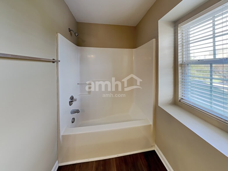 Building Photo - 6001 Ricker Rd