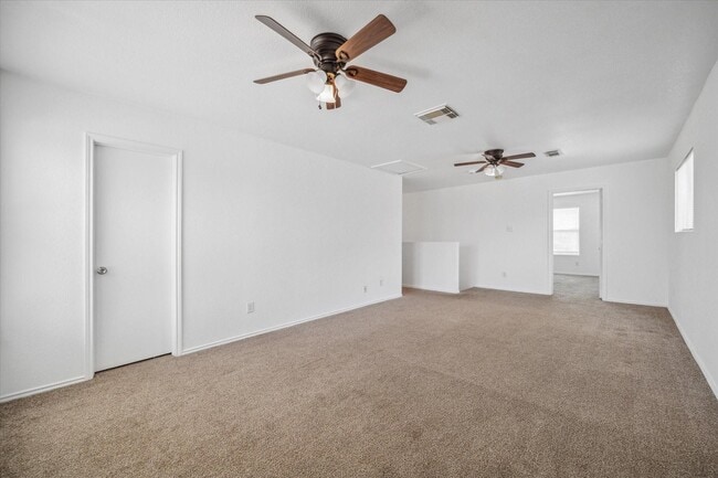 Building Photo - 2218 Heath Ridge Ln