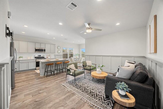 Building Photo - 100 Deserti Rd