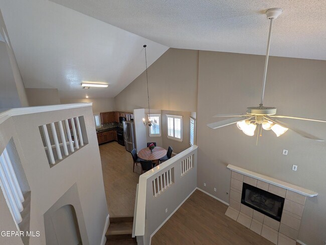 Building Photo - 12145 Sun Arbor Pl