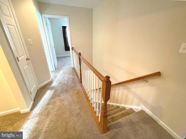 Building Photo - 23435 Dahlia Cir