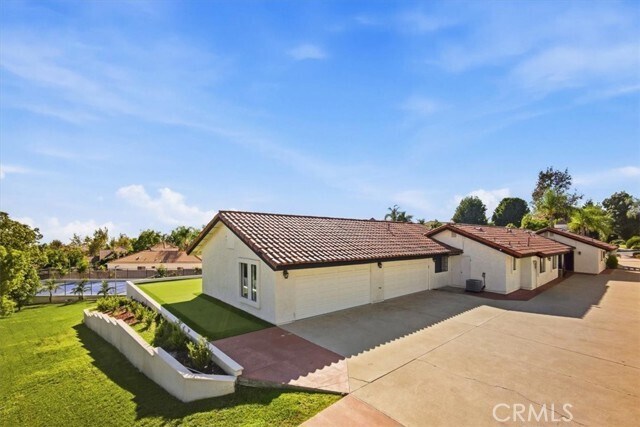 Building Photo - 5087 Granada Ct