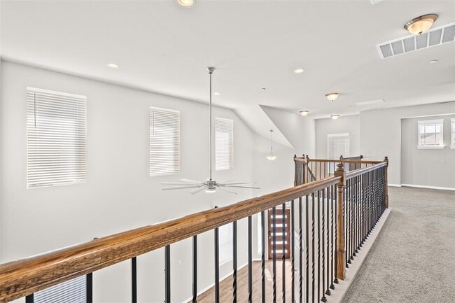 Building Photo - 3240 E Whitestone Blvd