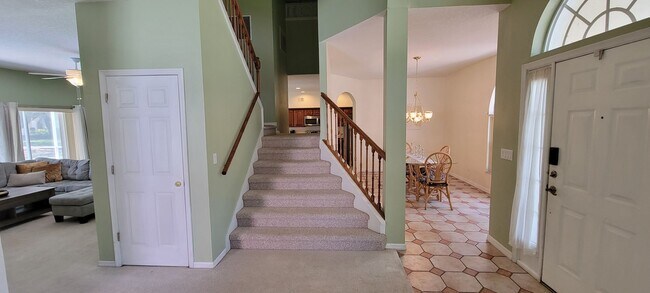 Building Photo - Beautiful 4/3 2 Story Pool Home In Ocoee FL