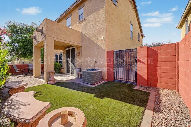 Building Photo - 6355 W Sophie Ln