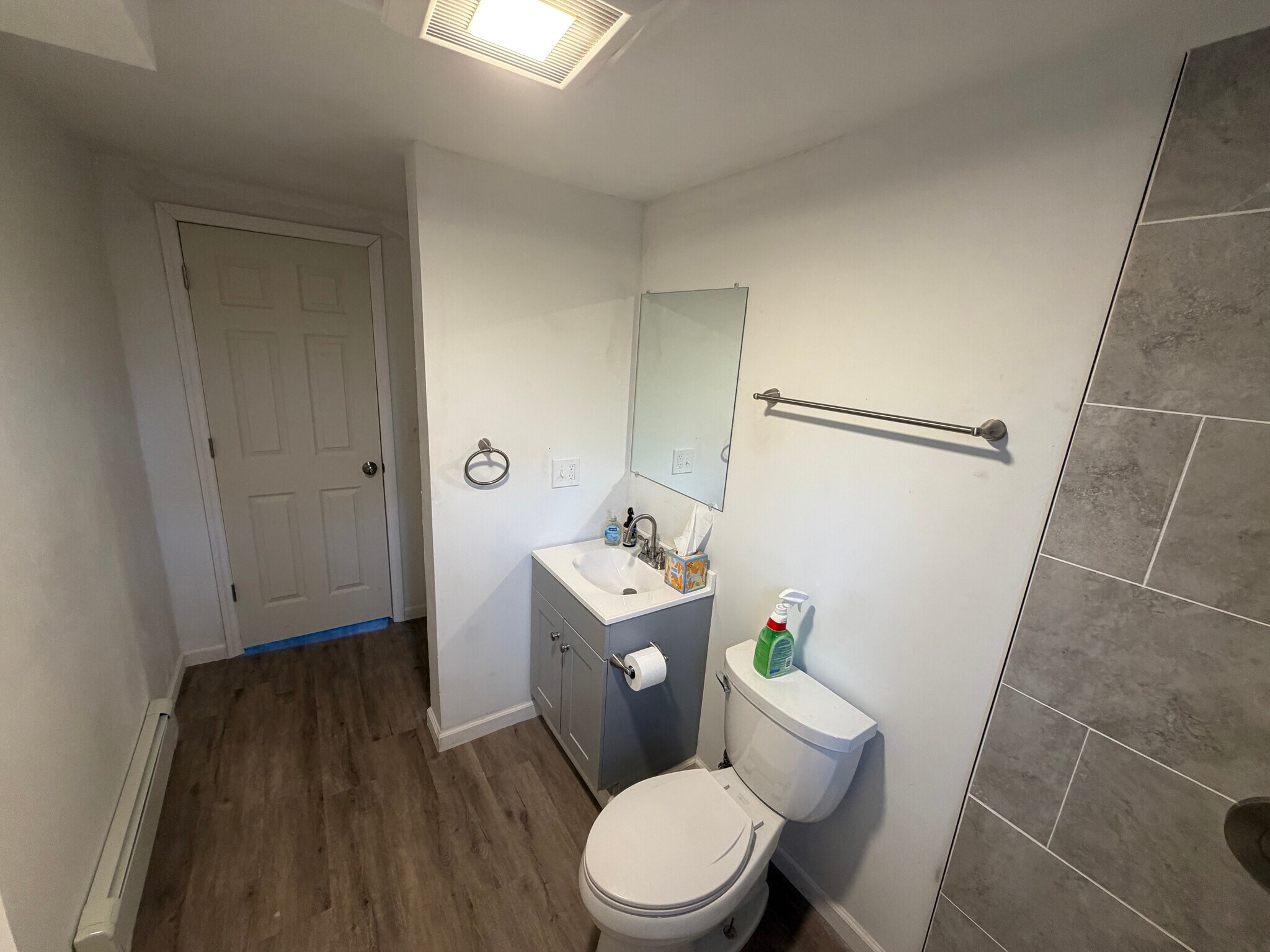 Building Photo - 490 Boswell Ave