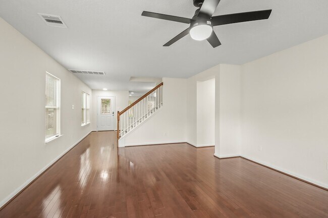 Building Photo - 255 Silky Leaf Dr