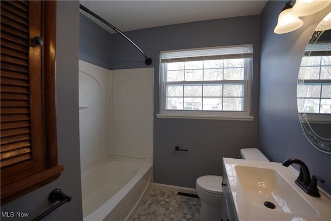 Building Photo - 26913 Westwood Ln