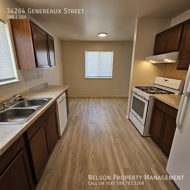 Building Photo - 34264 Genereaux St