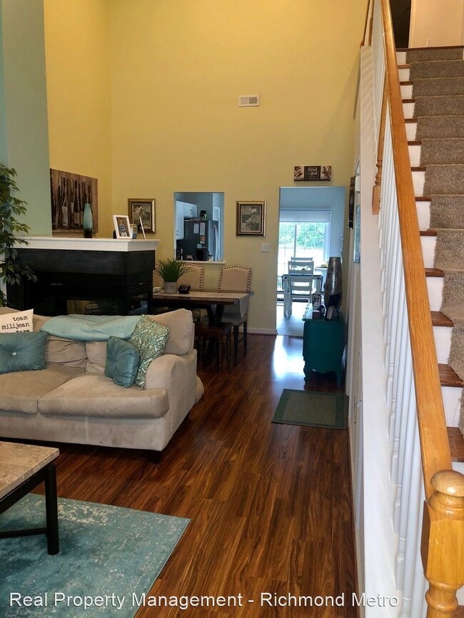 Building Photo - 8847 Providence Knoll Mews