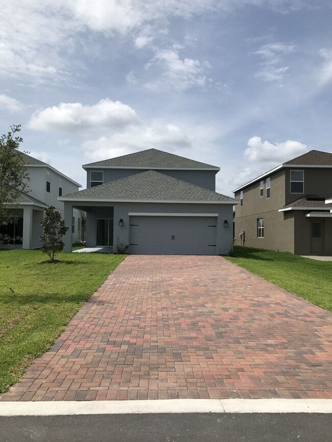 Building Photo - 5/3 Lake Nona/Moss park Home with FREE Lawncare, Internet, Cable and Phone