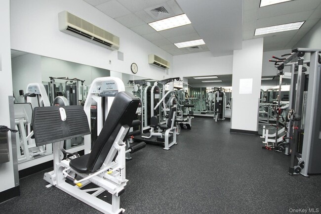 Building Photo - 4-74-74 48th Ave