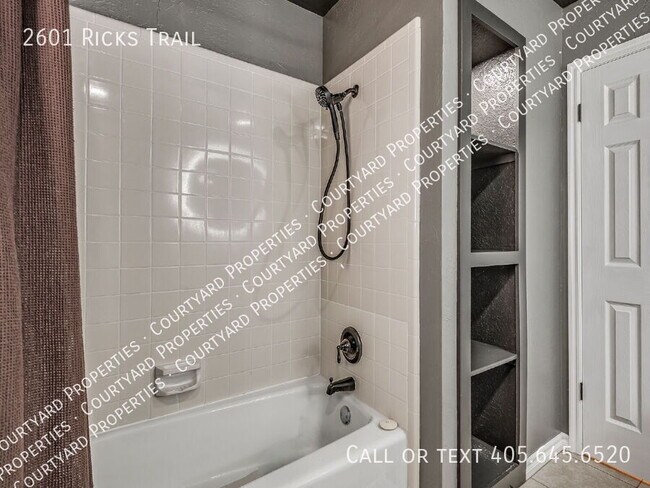 Building Photo - 2601 Ricks Trail