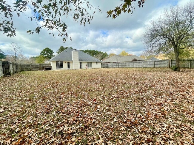 Building Photo - 3/2 For Rent in Germantown School District!