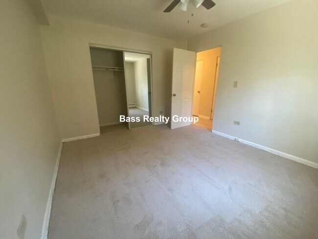 Building Photo - 810 Seward St