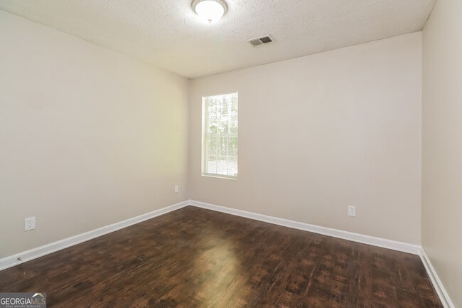 Building Photo - 507 Heritage Ridge Dr