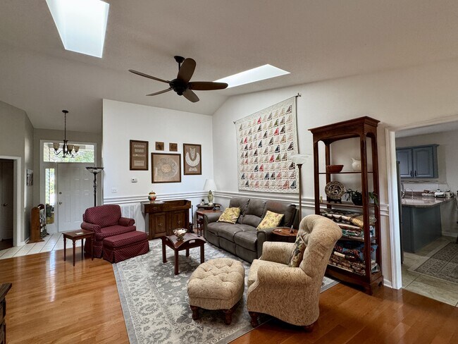 Building Photo - 116 Agoli Way