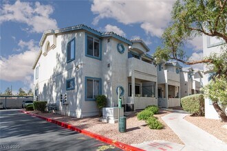 Building Photo - 4960 Harrison Dr