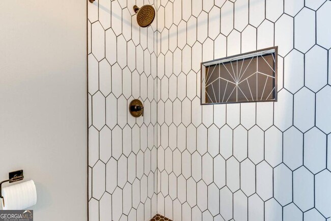 Building Photo - 6385 Lobelia Rd SW