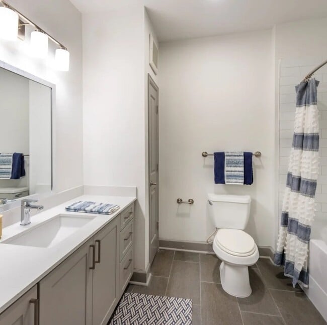 Building Photo - 3333 Weslayan St