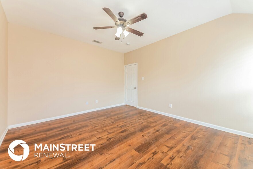 Building Photo - 9306 Chimneywood Dr