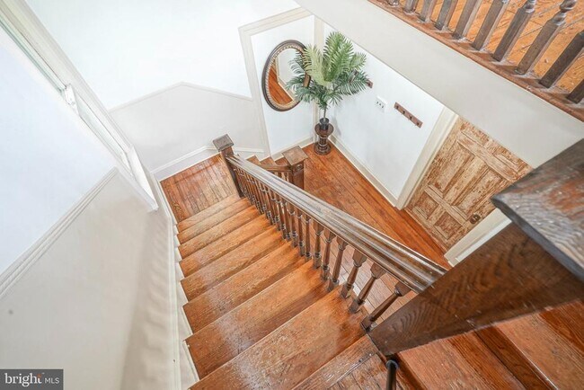 Building Photo - 315 Chestnut St