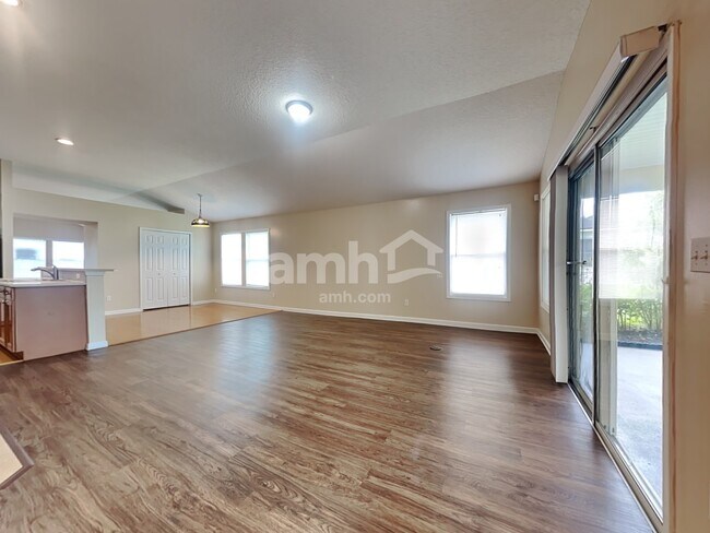 Building Photo - 13839 Victoria Lakes Dr