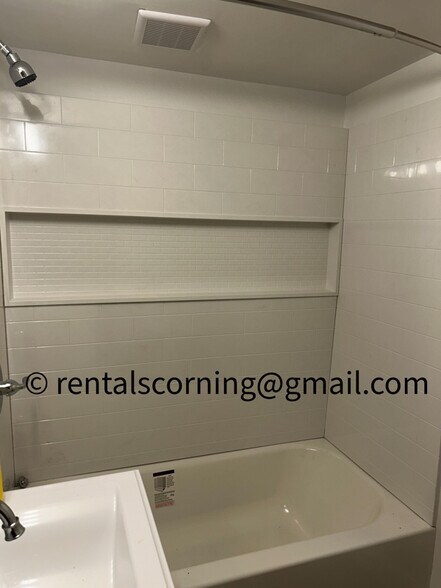 Building Photo - 184 W Pulteney St