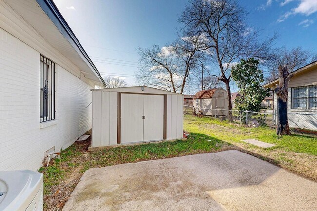 Building Photo - 4109 Fortune Ln