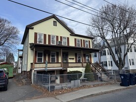 Building Photo - 189 Chestnut St