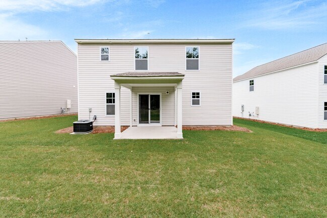Building Photo - Discover the Perfect Blend of Comfort and ...