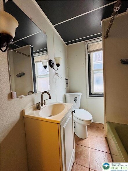 Building Photo - 637 N Penn St