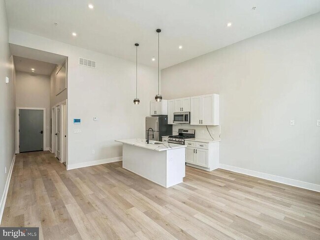 Building Photo - 1243 N 26th St